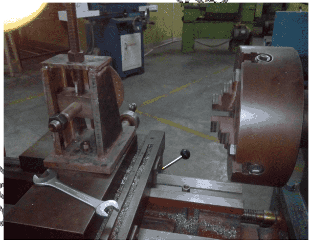 Design and Fabrication Of Gear cutting attachment on lathe machine  